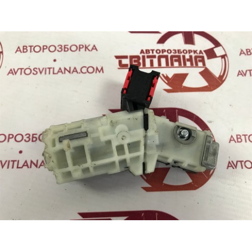 Замок зажигания Renault Trafic III 2014-2021 487009186R